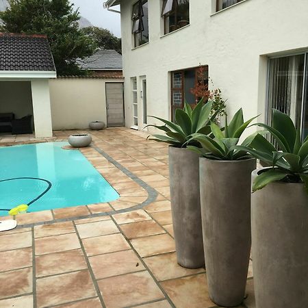 Four Pines Lodge Hermanus Exteriör bild