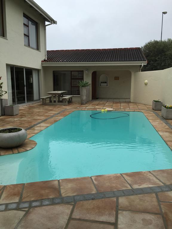 Four Pines Lodge Hermanus Exteriör bild