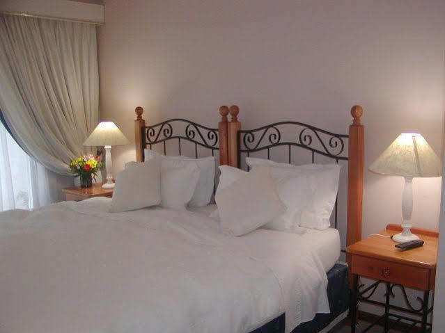 Four Pines Lodge Hermanus Exteriör bild